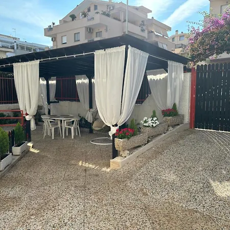 Chira House Tatil Evi